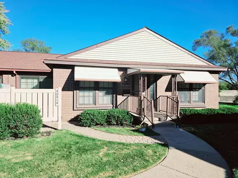 40414 Newport Dr, Plymouth, MI 48170
