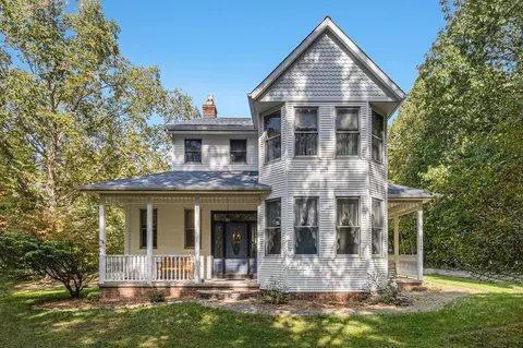 13255 Rohn Rd, Tyrone, MI 48430