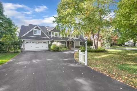 910 Westchester Way, Birmingham, MI 48009