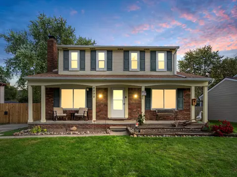 8898 Cologne Dr, Sterling Heights, MI 48314