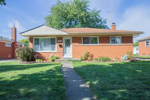 25125 Campbell Ave, Warren, MI 48089