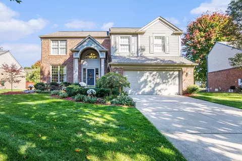 3868 Acadia Dr, Orion, MI 48360