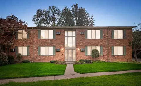 436 Romeo Rd #327, Rochester, MI 48307