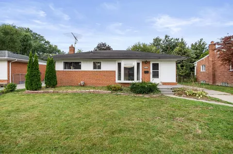 25739 Marilyn Ave, Warren, MI 48089