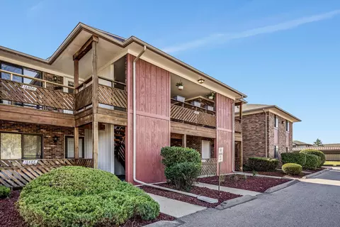16502 Clarkson Dr, Fraser, MI 48026
