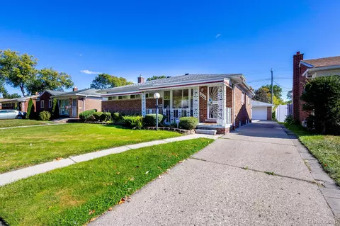 19300 Redfern St, Detroit, MI 48219