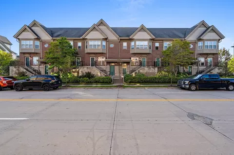 2555 John R St #17-18, Detroit, MI 48201