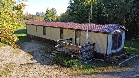 8350 Cargill Rd, Burnside, MI 48416