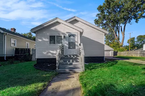 1513 E Muir Ave, Hazel Park, MI 48030