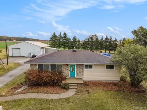 3735 S Portsmouth Rd, Bridgeport, MI 48722