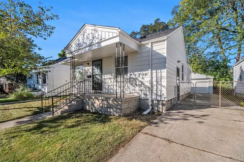 20123 Beech Daly Rd, Redford, MI 48240