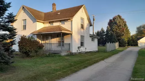 2155 Mitchell Rd, Williamstown, MI 48895