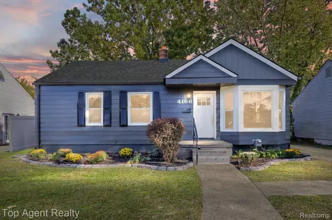 4166 Royal Ave, Berkley, MI 48072