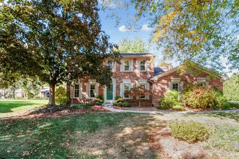 45644 N Turtlehead Crt Ct, Plymouth, MI 48170