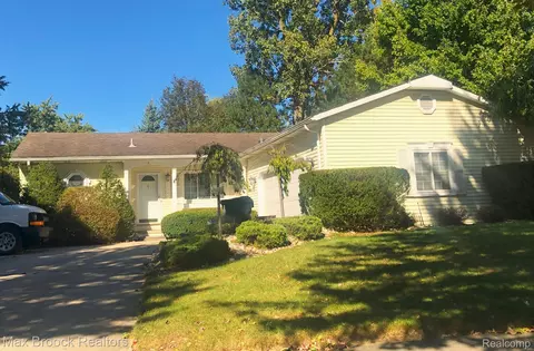 13521 Independence Ave, Shelby Township, MI 48315