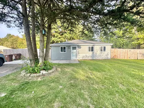 20105 Martinsville Rd, Sumpter, MI 48111