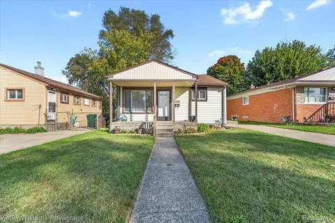 28944 Dawson St, Garden City, MI 48135