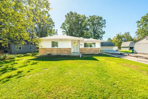 20305 Newman Dr, Brownstown, MI 48183