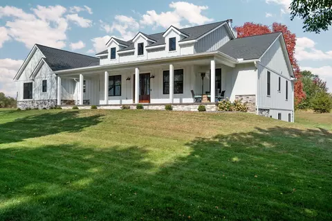 5057 Pardee Rd, Webberville, MI 48892