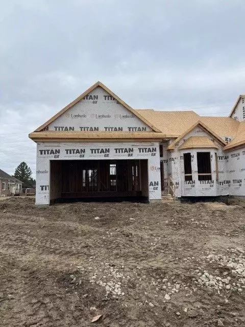 45675 Beaufort Dr, Macomb, MI 48044