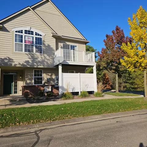 669 Abbington Crt Ct, Genoa, MI 48843