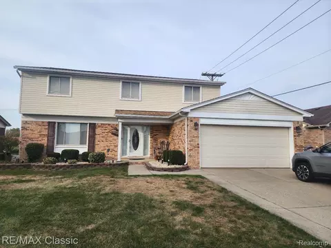 15991 Amore St, Clinton Township, MI 48038