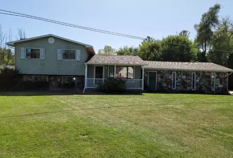 6507 W Coldwater Rd, Mount Morris, MI 48433 photo 1