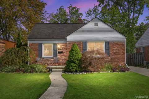 2566 Thomas Ave, Berkley, MI 48072