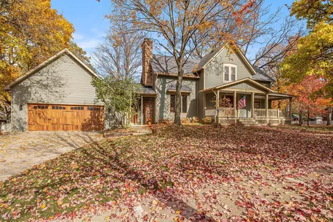 122 Summit St, Howell, MI 48843