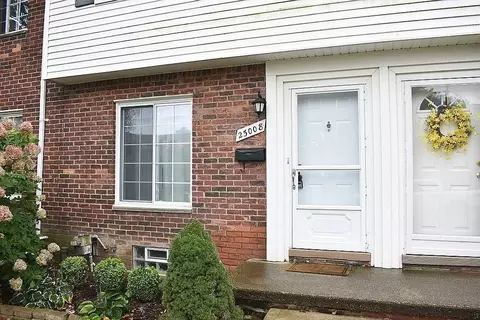 23008 Marter Rd, Saint Clair Shores, MI 48080