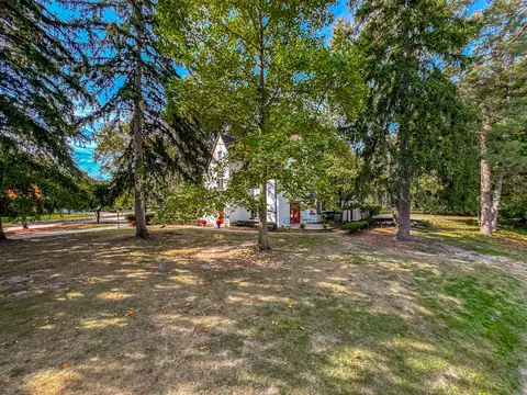 1420 W Lincoln St, Birmingham, MI 48009
