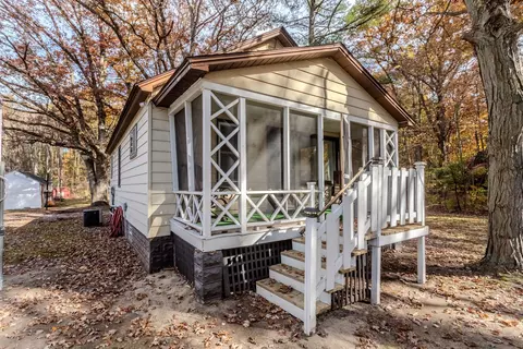 3466 Abbottsford Rd, Clyde, MI 48049