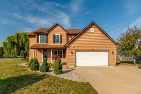 4453 E Lakecress Dr, Saginaw, MI 48603