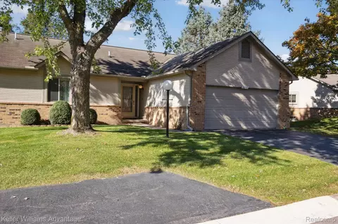 32770 Chapman Cir, Westland, MI 48185