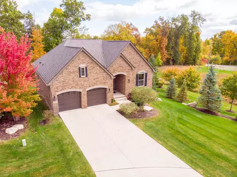 5470 Woodfall Rd #1, Independence, MI 48348