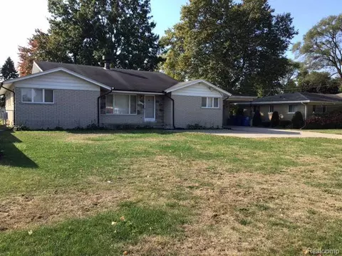 11420 E 13 Mile Rd, Warren, MI 48093