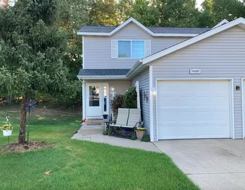 4032 Woodrush Ln NW, Alpine, MI 49321