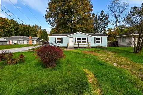 4868 Taft Rd, Clay, MI 48001