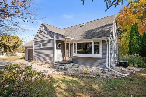 16523 Fish Lake Rd, Holly, MI 48442