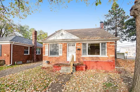 22585 Marine Ave, Eastpointe, MI 48021