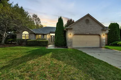 15168 Kelly, Shelby Township, MI 48315