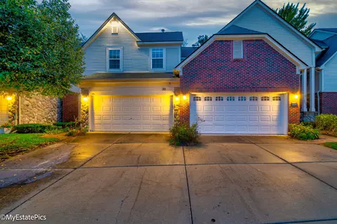 2195 Preserve Cir E #97, Canton, MI 48188