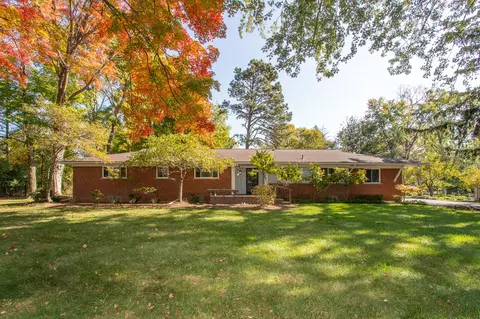 32510 Bell Vine Trl, Beverly Hills, MI 48025