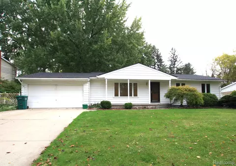 320 Holland Rd, Flushing, MI 48433