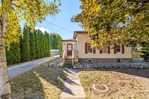 3066 E Midland Rd, Bangor, MI 48706