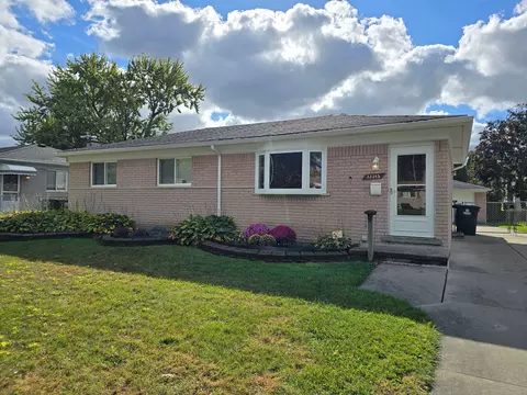 33345 Winchester St, Westland, MI 48185