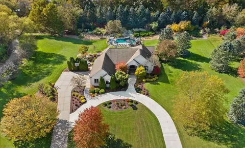 15640 Nectar Ln, Haslett, MI 48840
