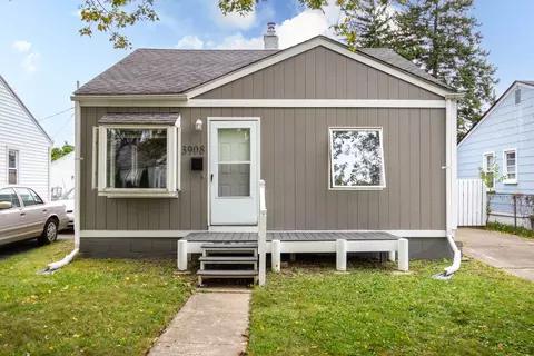 3908 20th St, Wyandotte, MI 48192