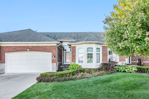 49379 Village Pointe, Shelby, MI 48315
