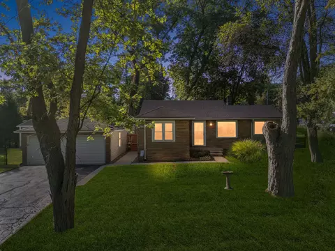 6535 Leytonstone Blvd, West Bloomfield, MI 48322